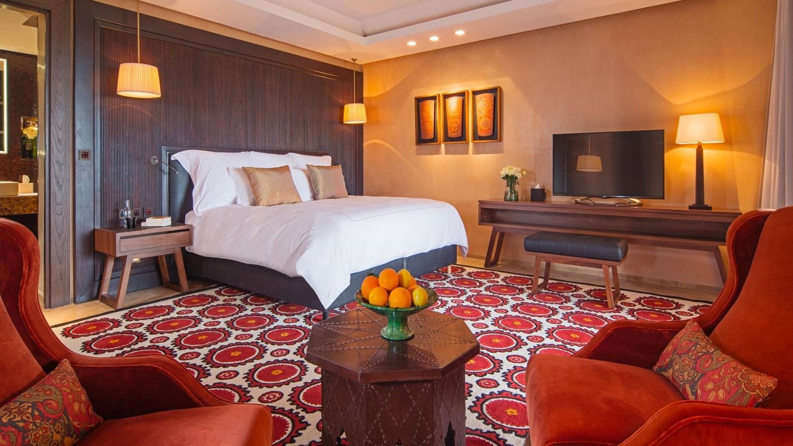 rooms-deluxe-suite-gardenview