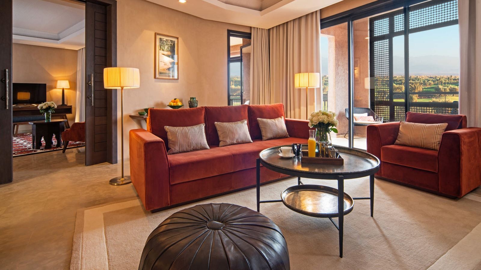 rooms-deluxe-room-mountain-view