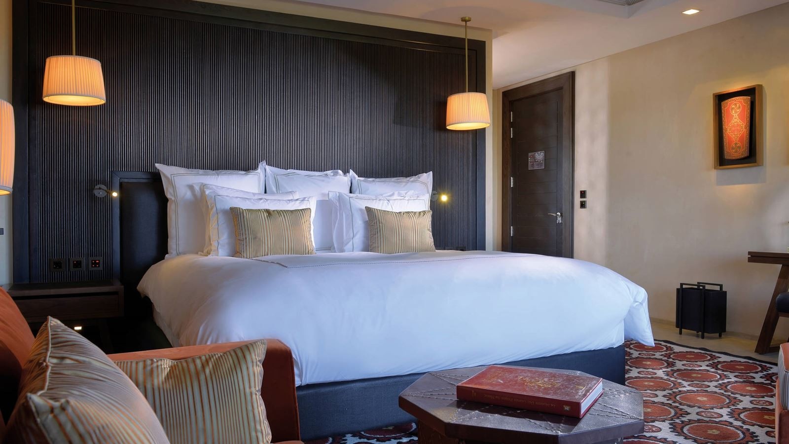 rooms-deluxe-room-gardenview