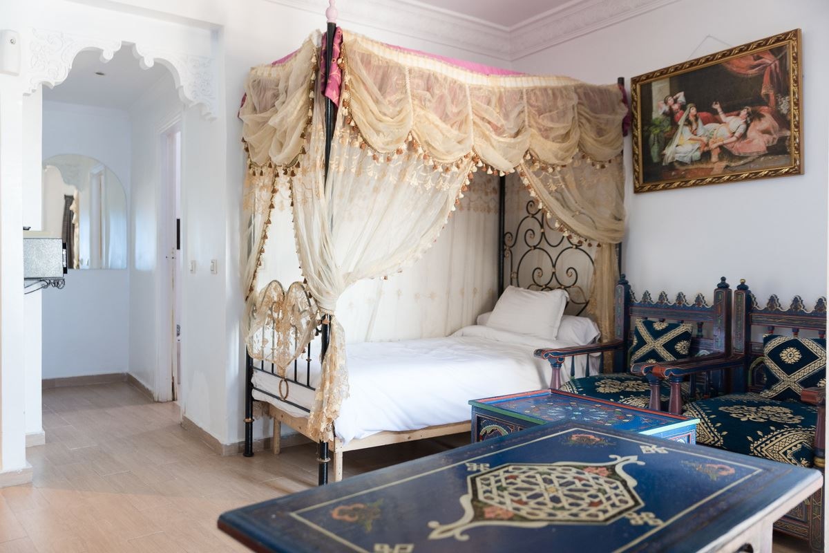 rooms-2-connectingrooms-standard-room