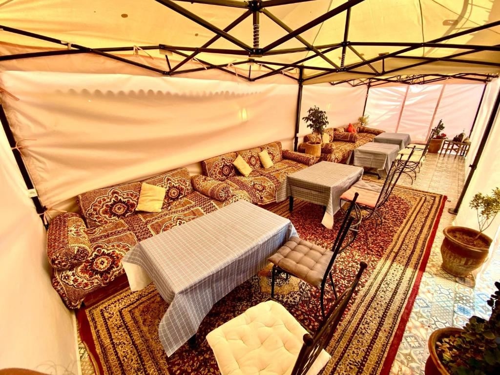 restaurants-main-restaurant