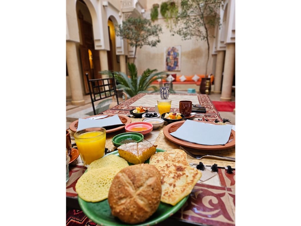 restaurants-restaurants