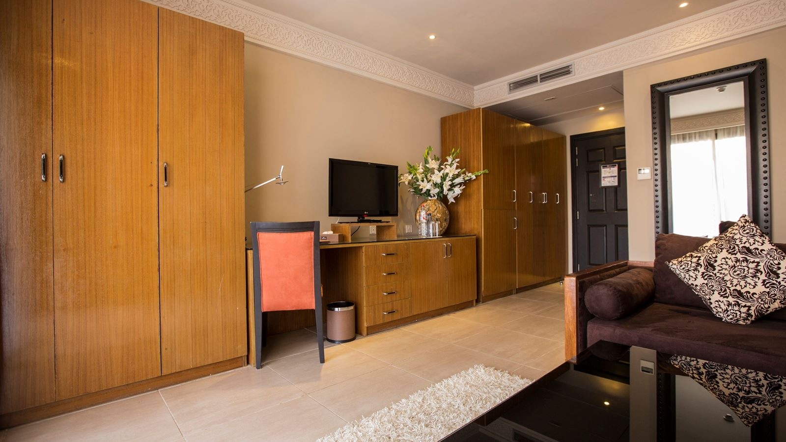 rooms-double-deluxe-room