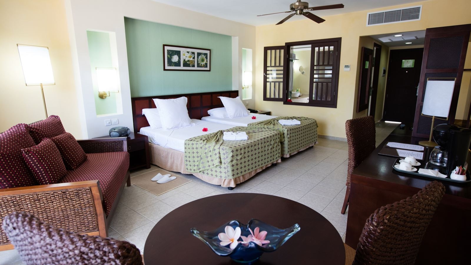 rooms-junior-suite-sanctuary