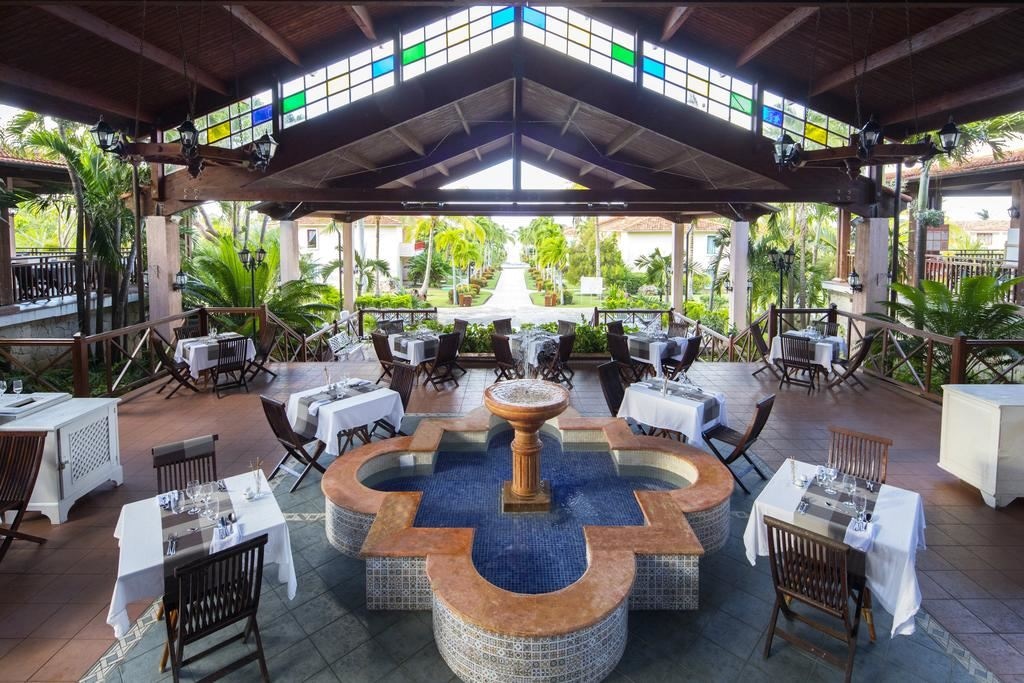 restaurants-international-buffet-los-girasoles