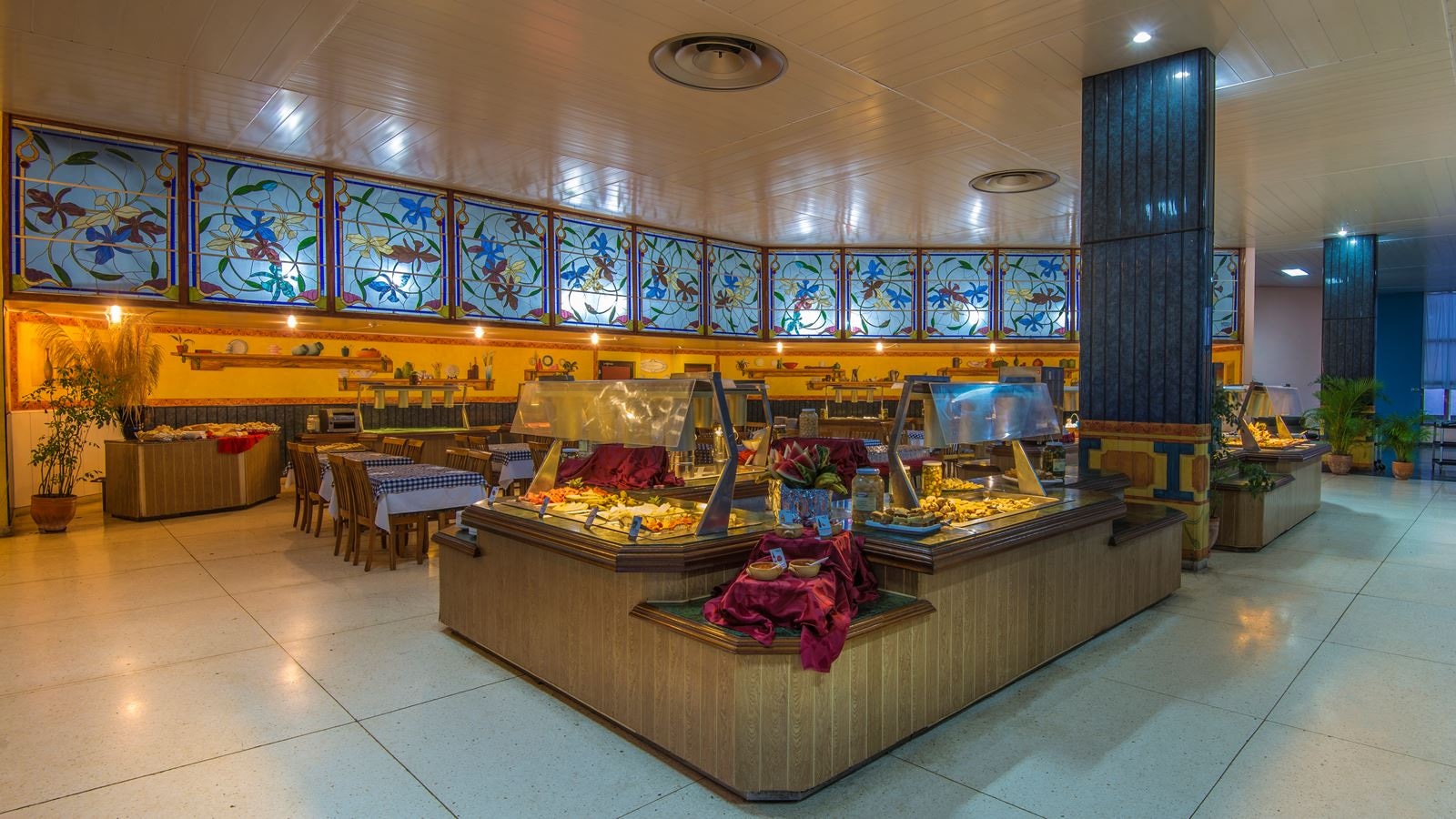 restaurants-restaurant