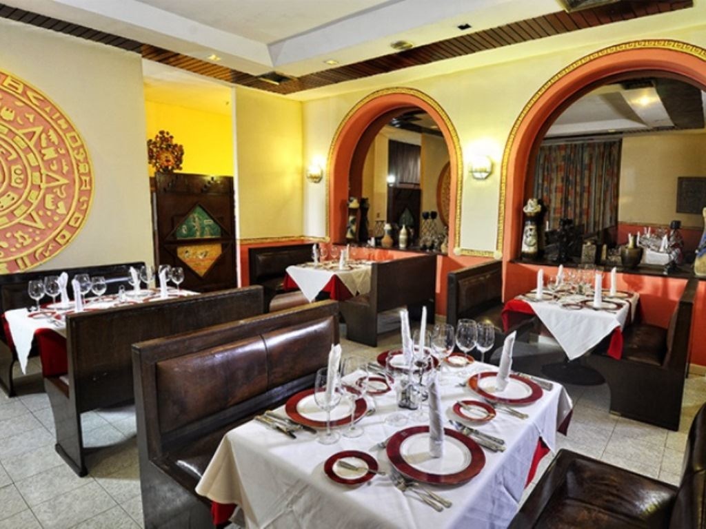 restaurants-ala-cart-restaurant