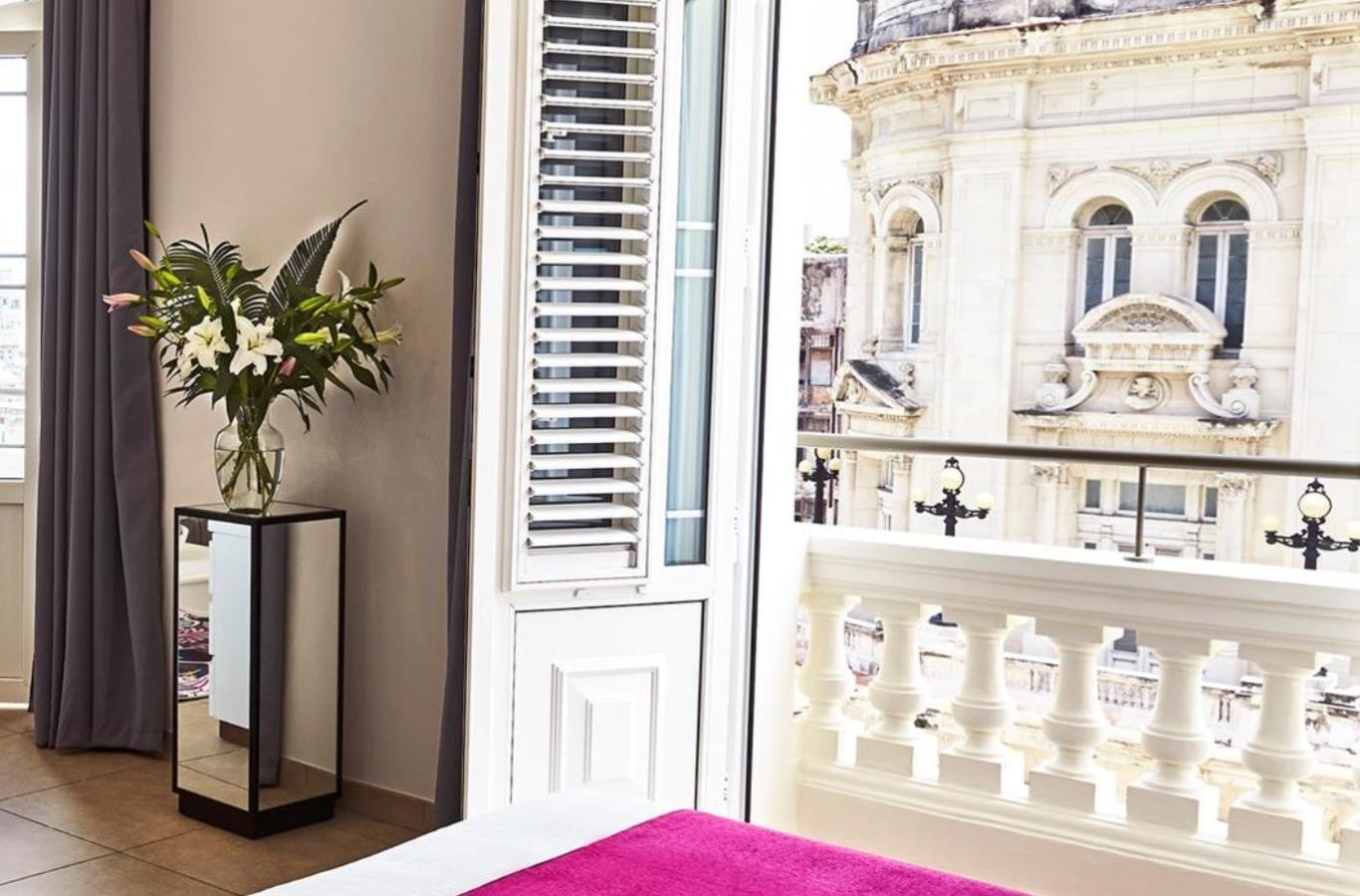 rooms-hemingway-junior-suite