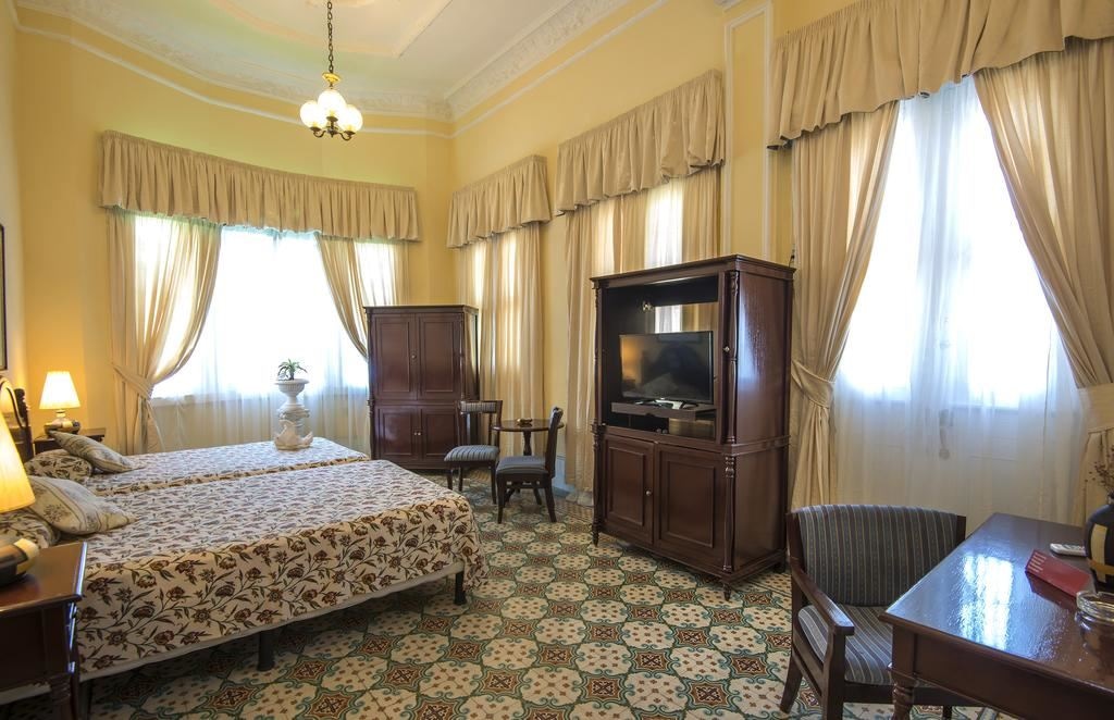 rooms-standard-room-villa-palacio-azul