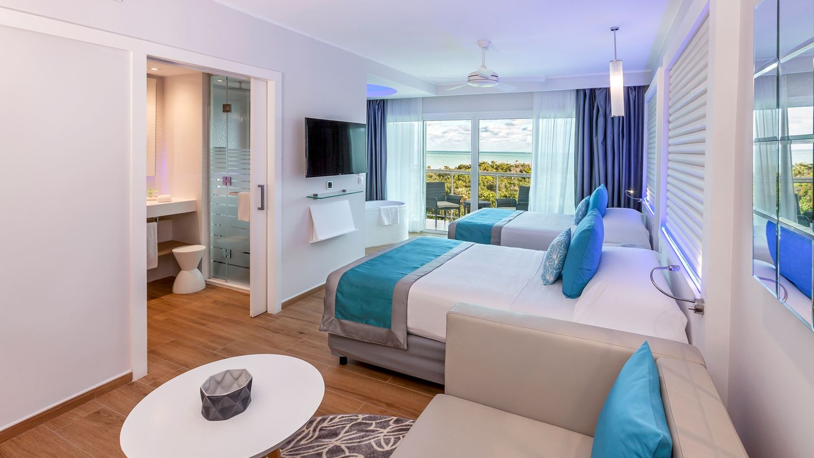 rooms-paradisus-junior-suite-sea-view