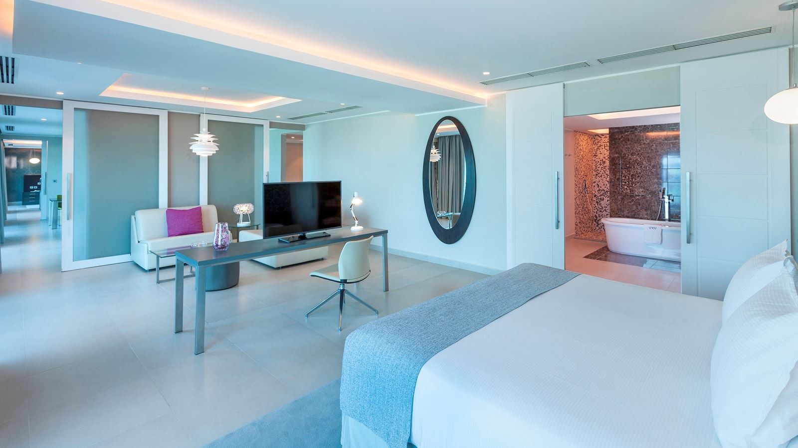 rooms-the-level-royal-suite-sea-view-adults-only-18+