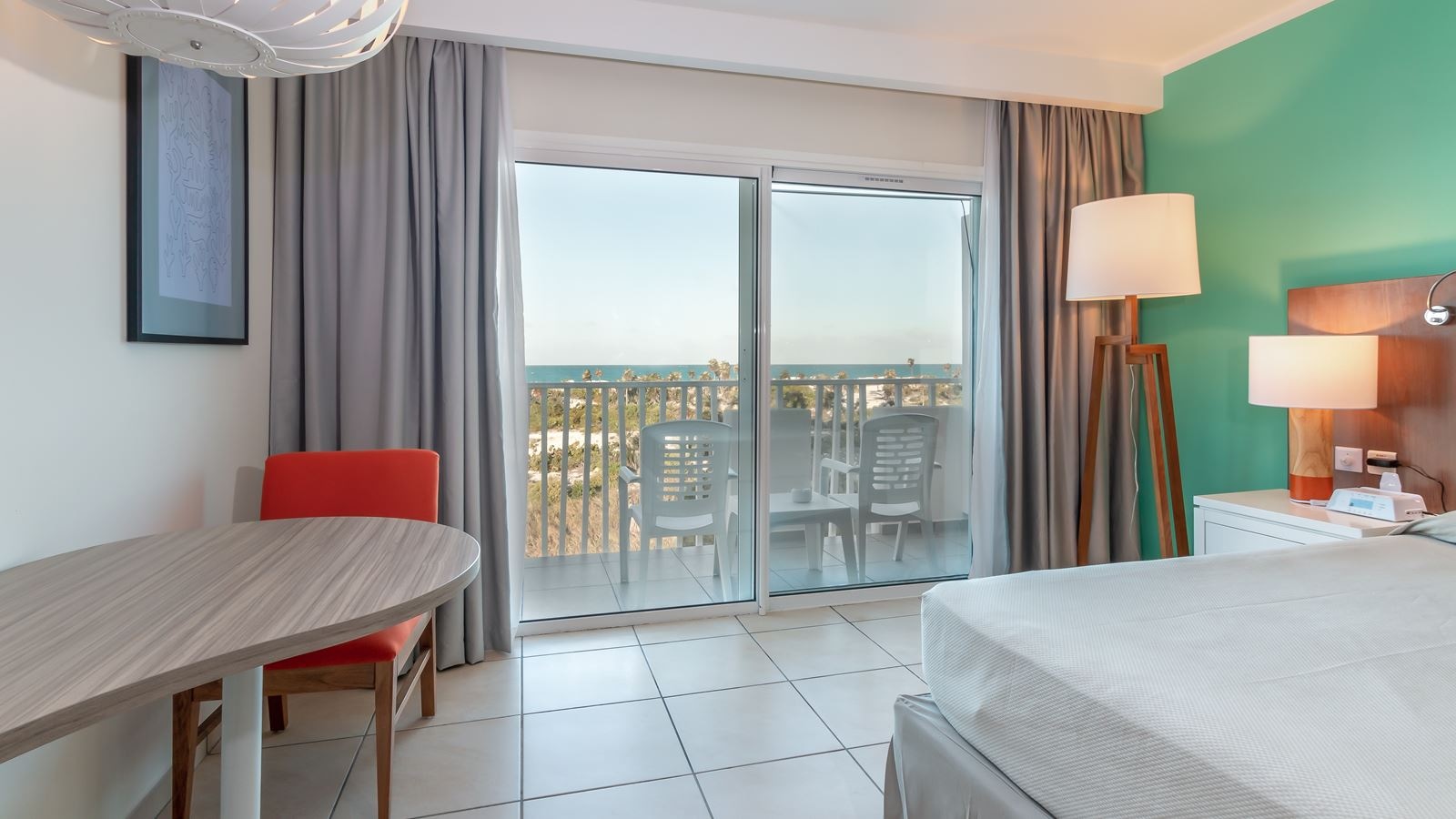 rooms-deluxe-room-ocean-view