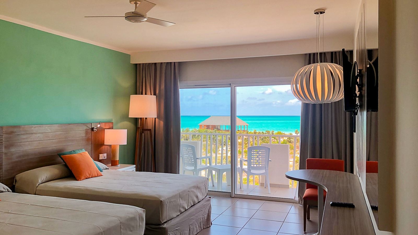 rooms-triple-deluxe-sea-view