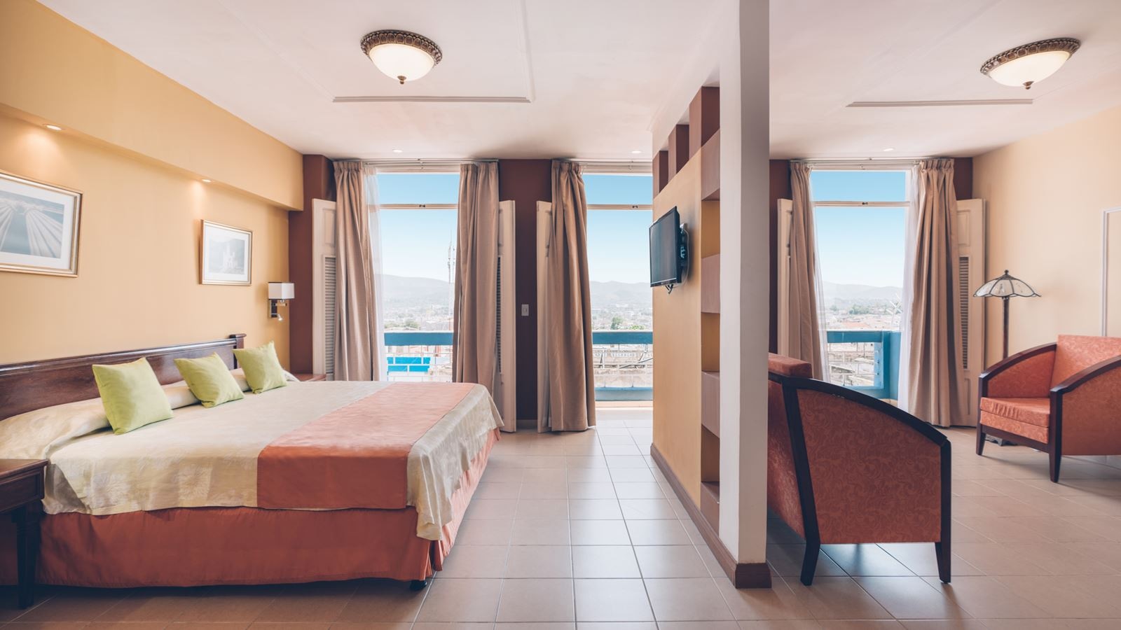 rooms-junior-suite-room