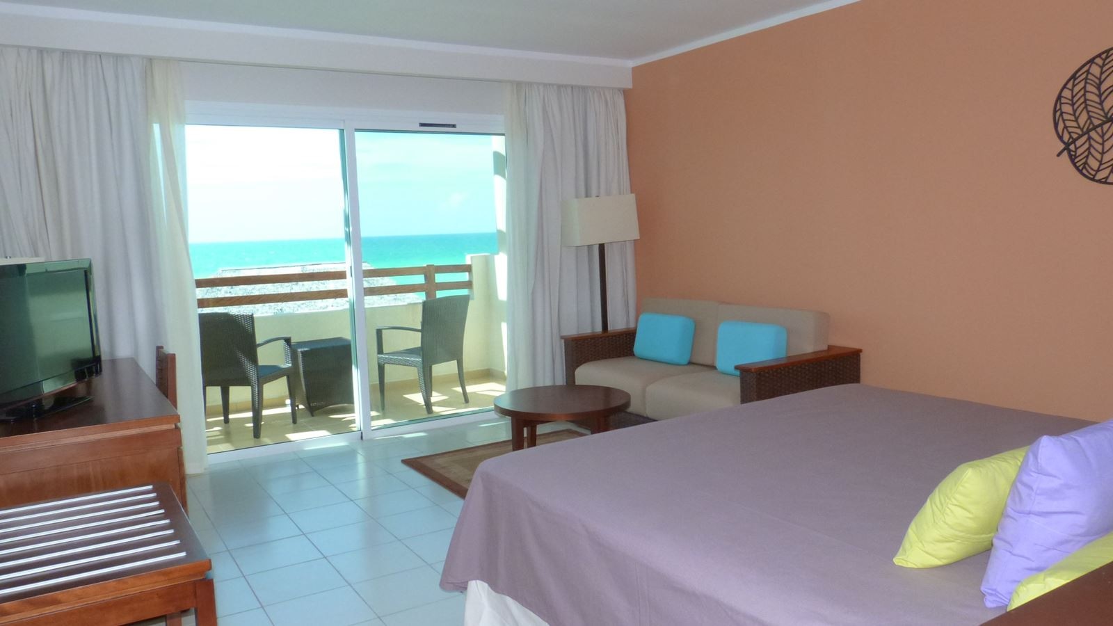 rooms-junior-suite-ocean-view