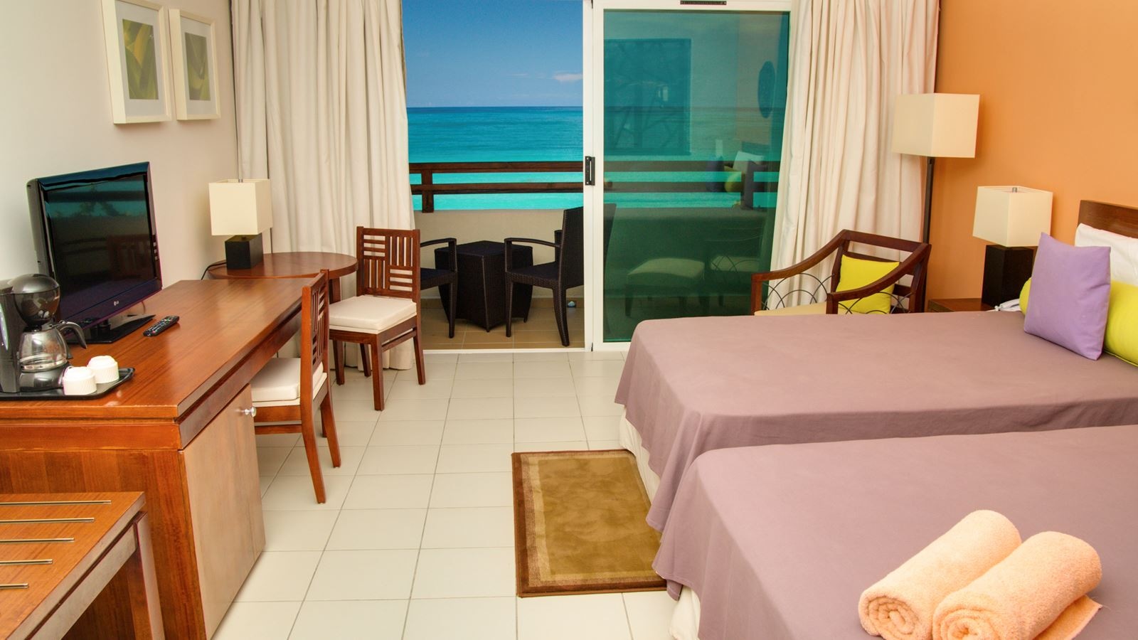 rooms-junior-suite-ocean-view