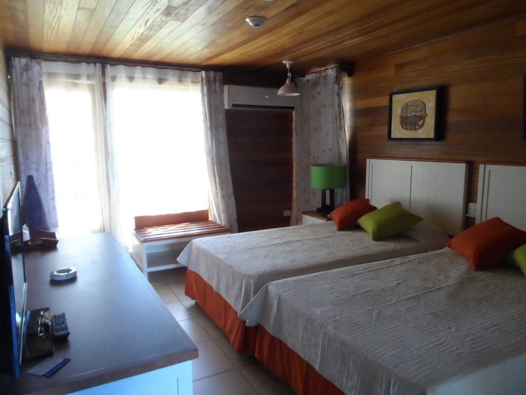 rooms-wooden-bungalow