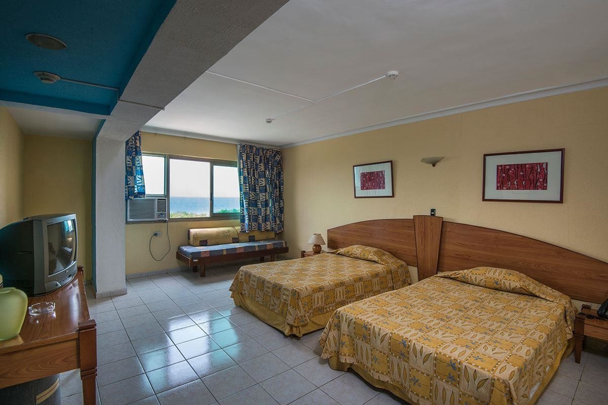 rooms-sea-view-room