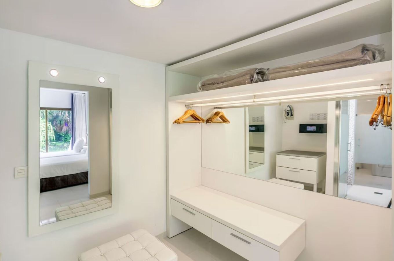 rooms-the-level-garden-grand-suite