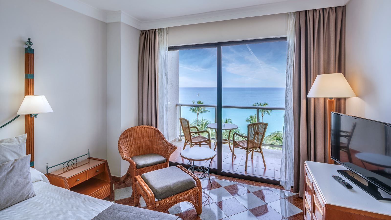 rooms-classic-room-sea-view