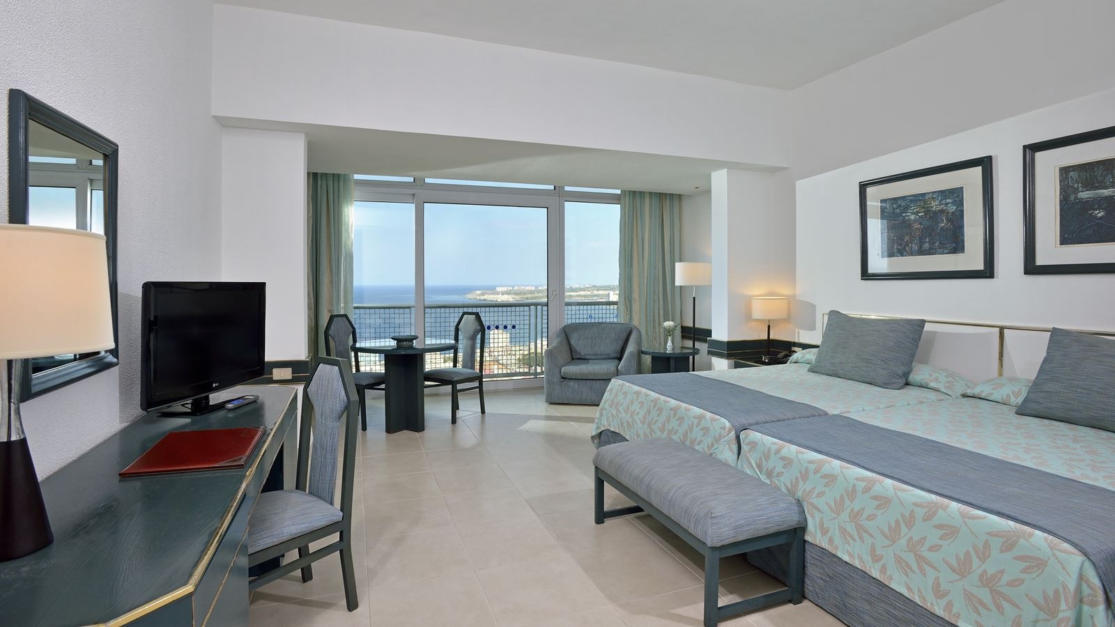 rooms-tryp-room-panoramic-view