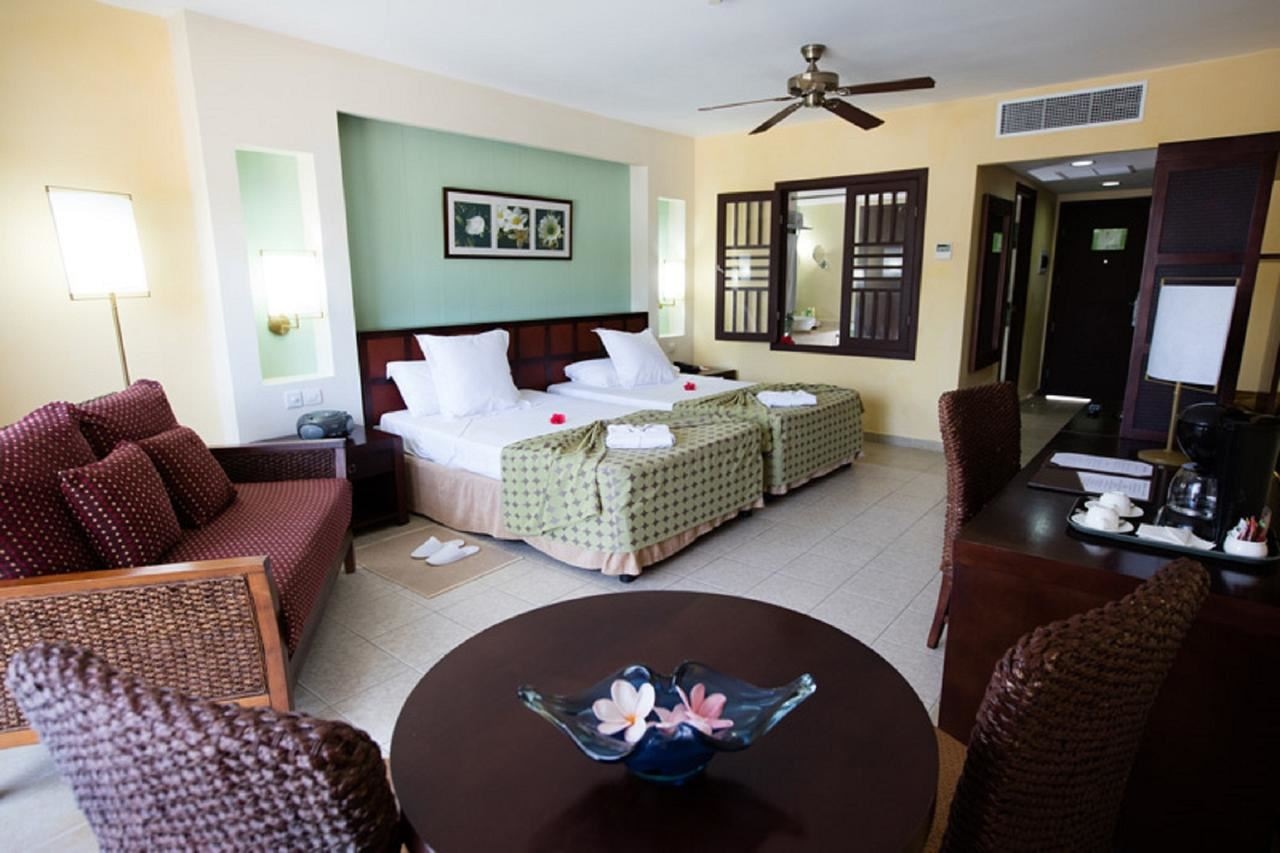 rooms-junior-suite-sanctuary