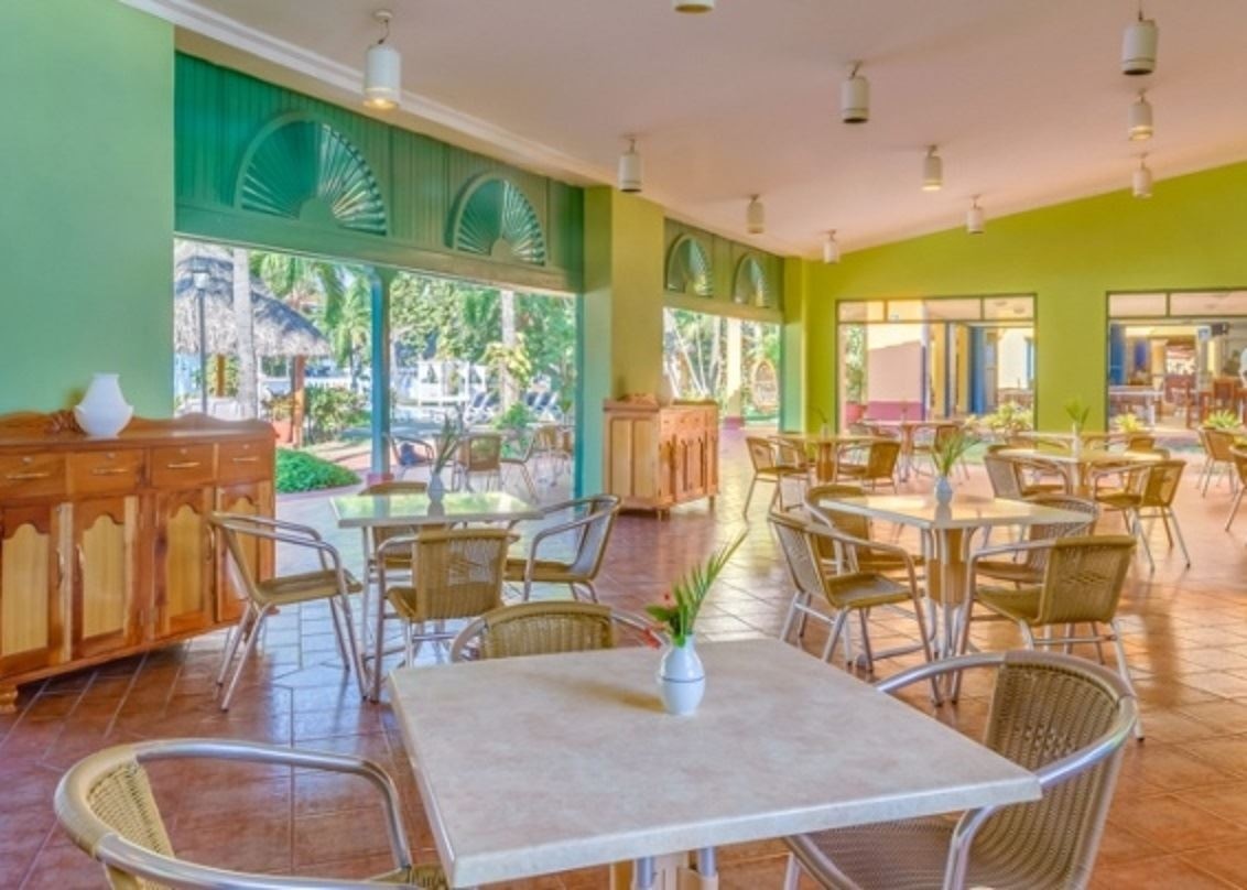 restaurants-main-building