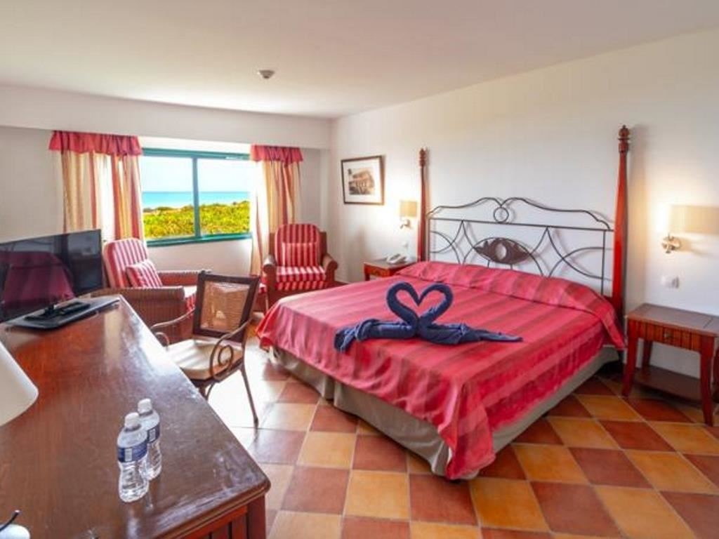 rooms-suite-ocean-view