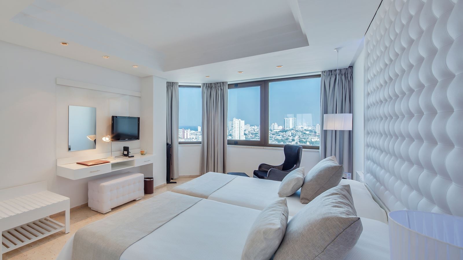 rooms-the-level-room