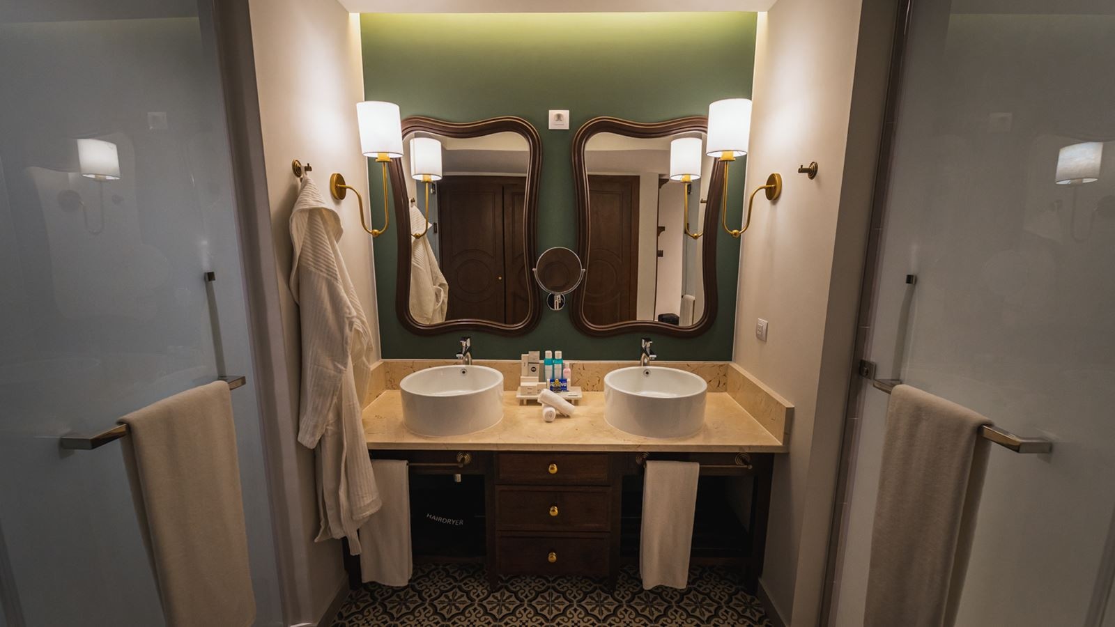 rooms-deluxe-superior-terrace-room