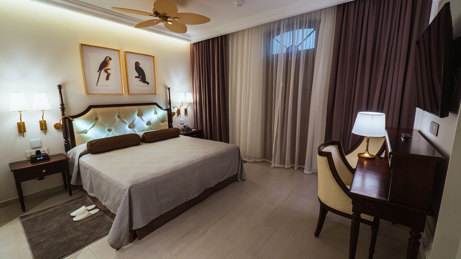 rooms-deluxe-superior-room