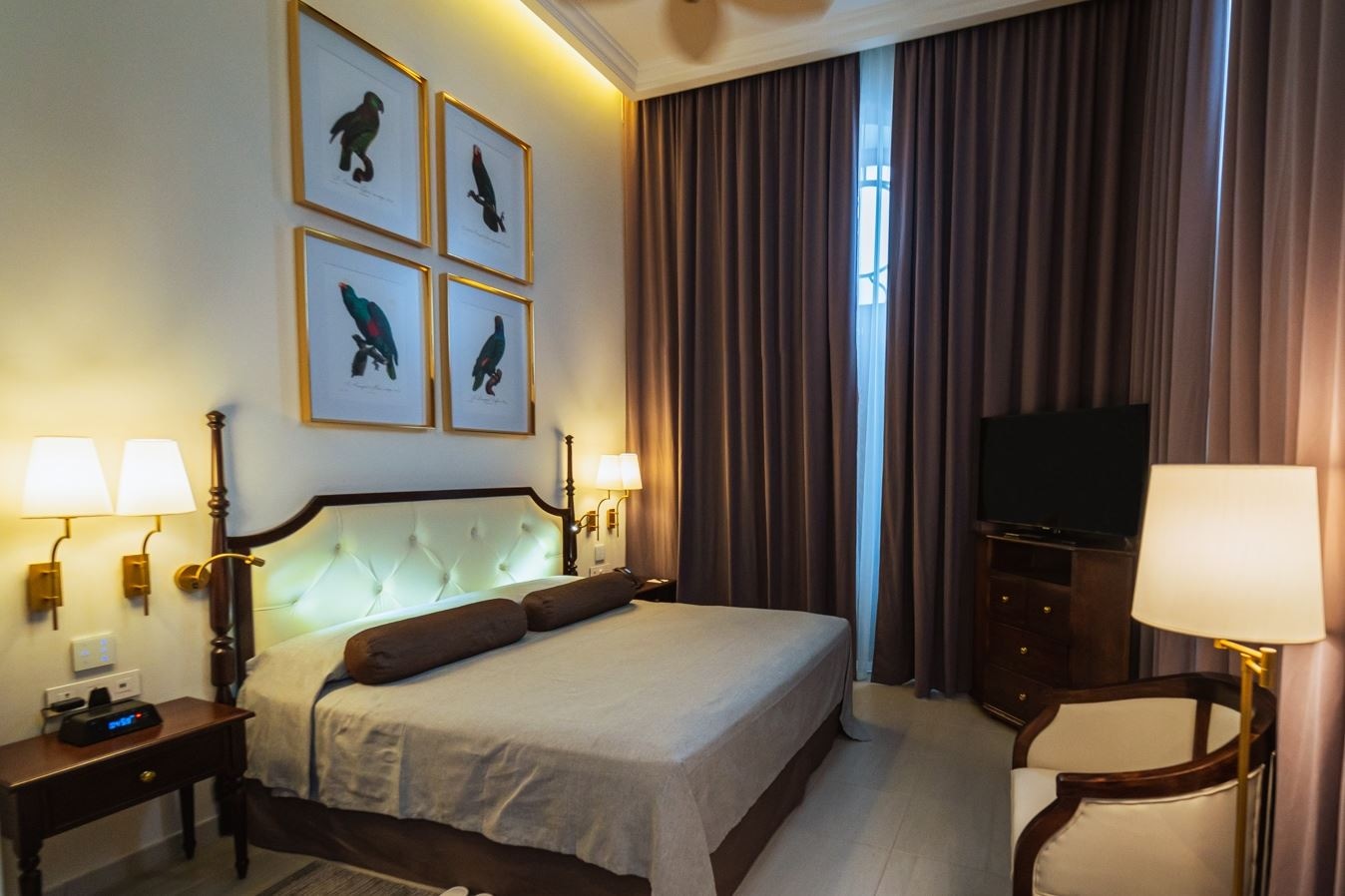 rooms-suite-prado-view