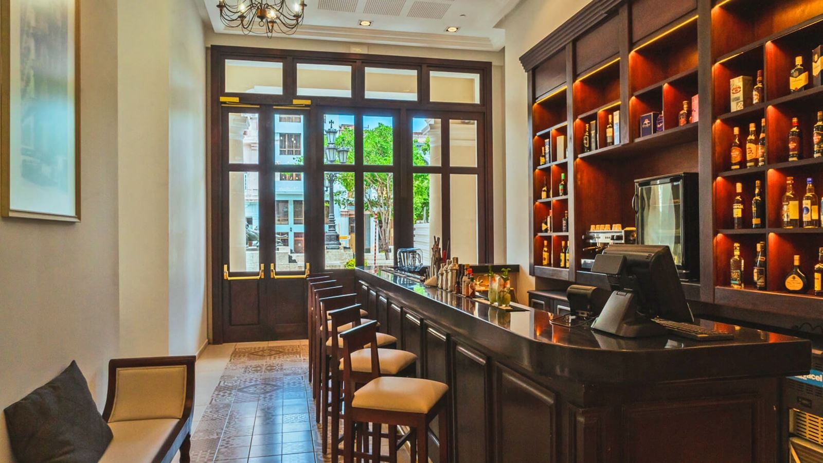 bars-casa-azul-grill--bar