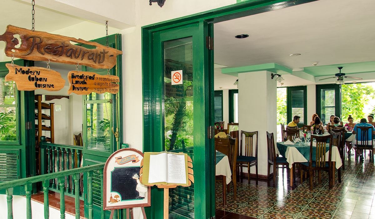 restaurants-main-building