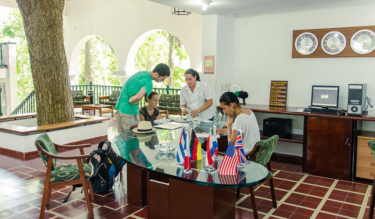 restaurants-main-building