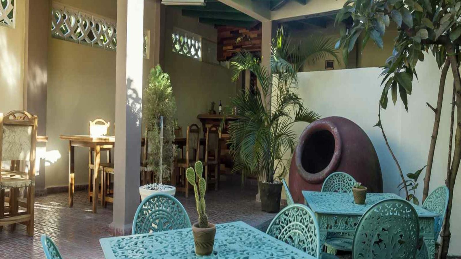 restaurants-restaurants