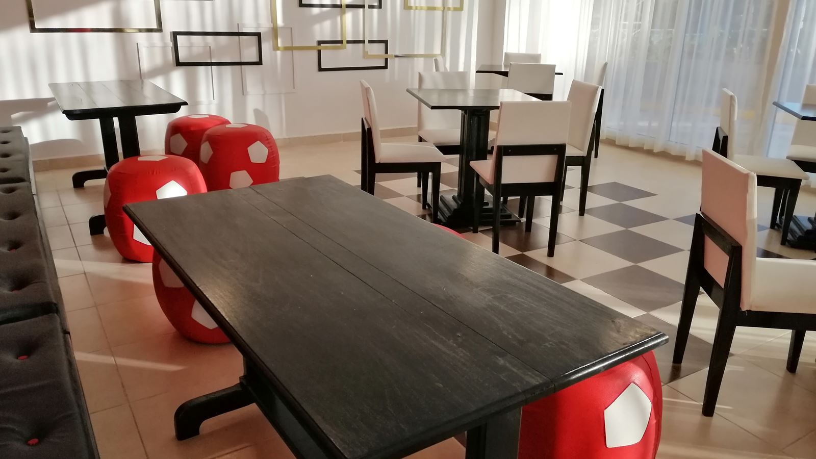 restaurants-restaurants