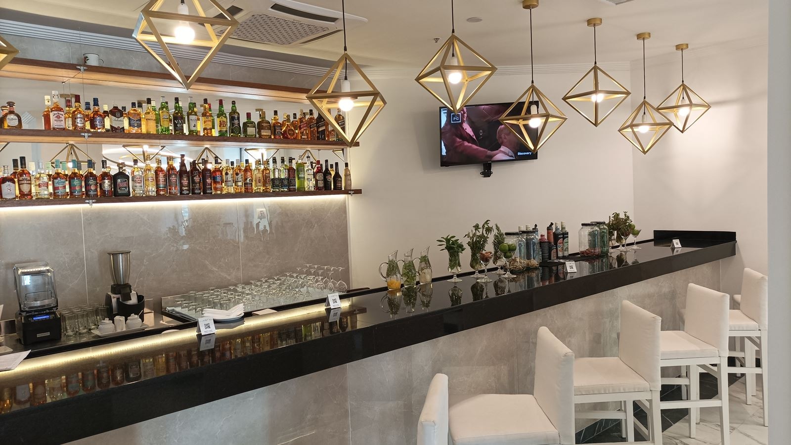 bars-the-kitchen-rooftop