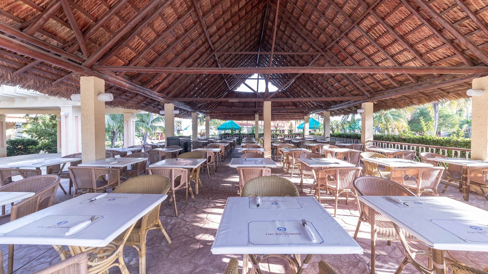 restaurants-el-framboyan