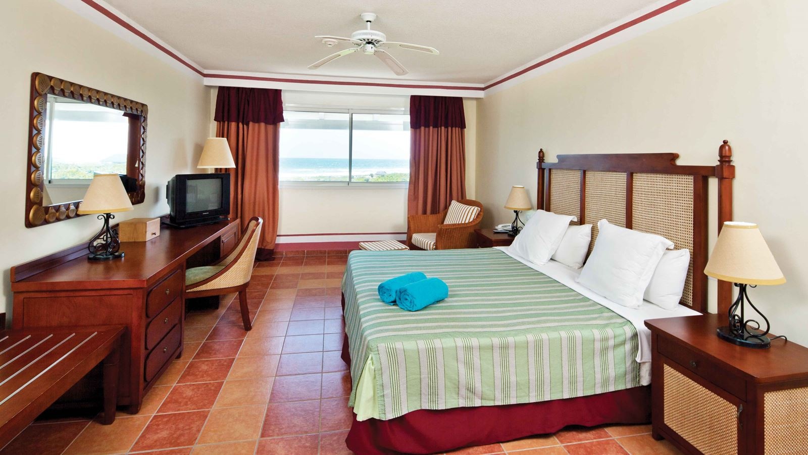 rooms-junior-suite-ocean-view
