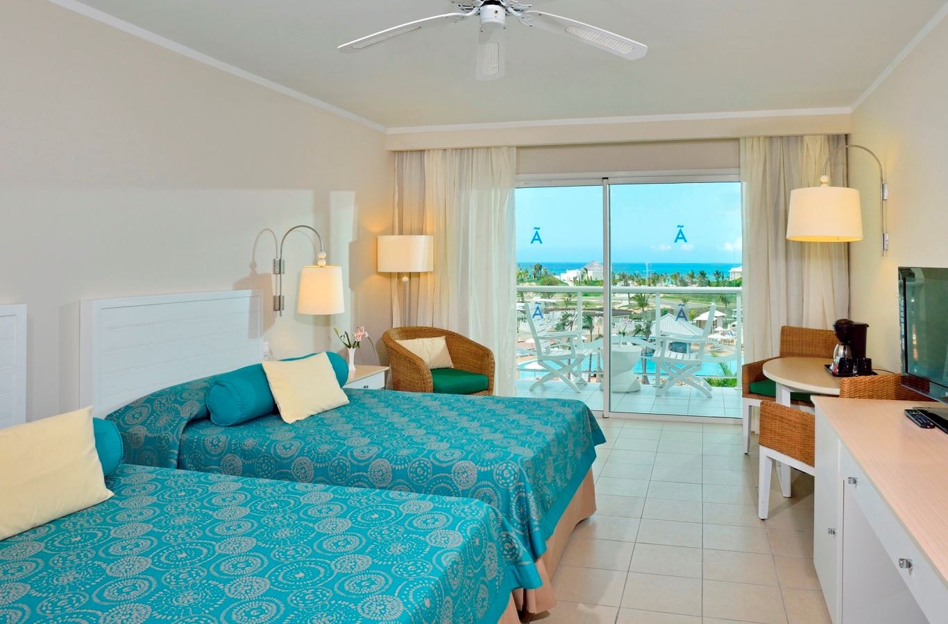 rooms-the-level-room