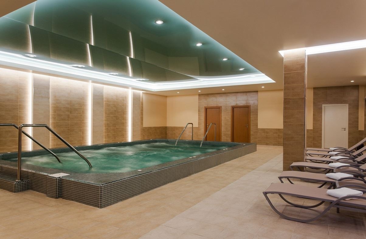pools-indoor-pool