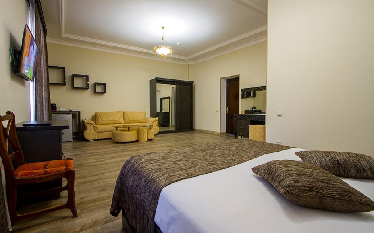 rooms-2мест-lux-with-1-bedroom