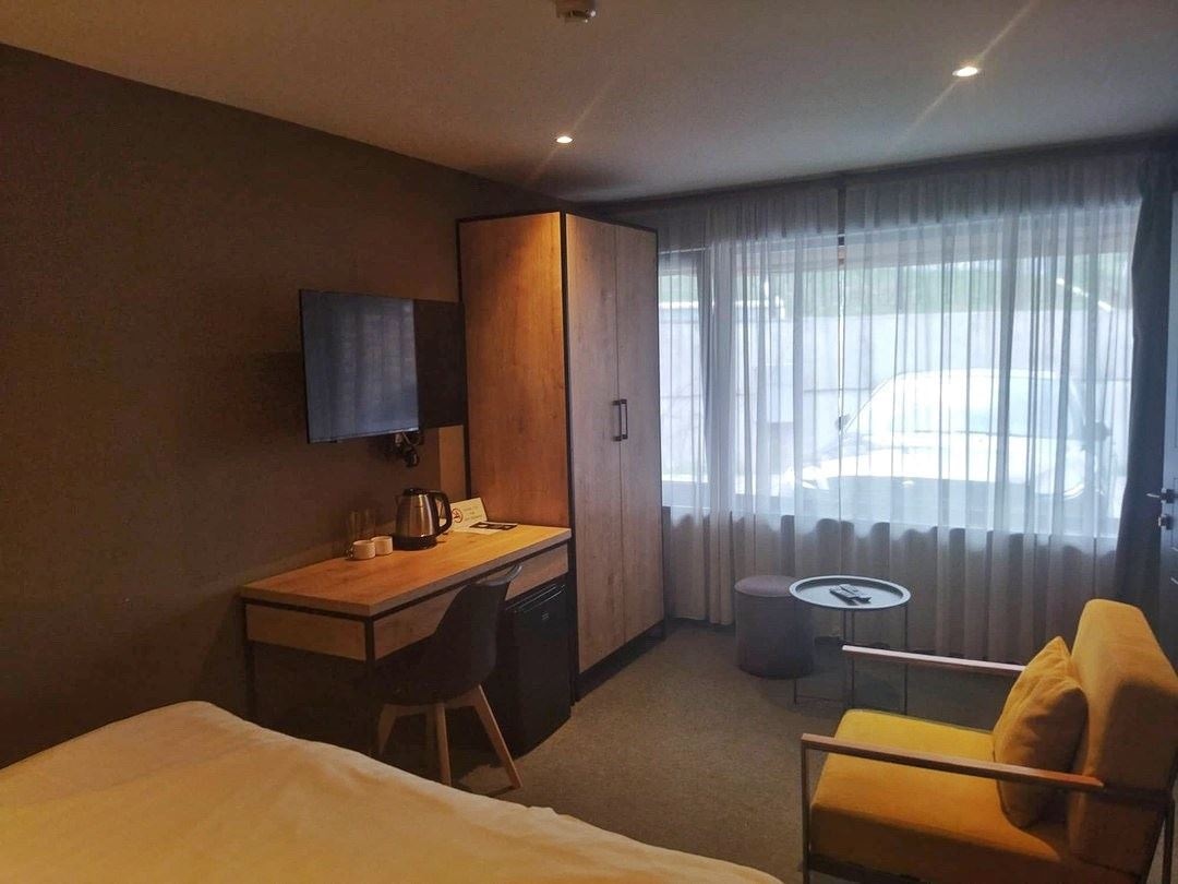 rooms-econom-dbl-room