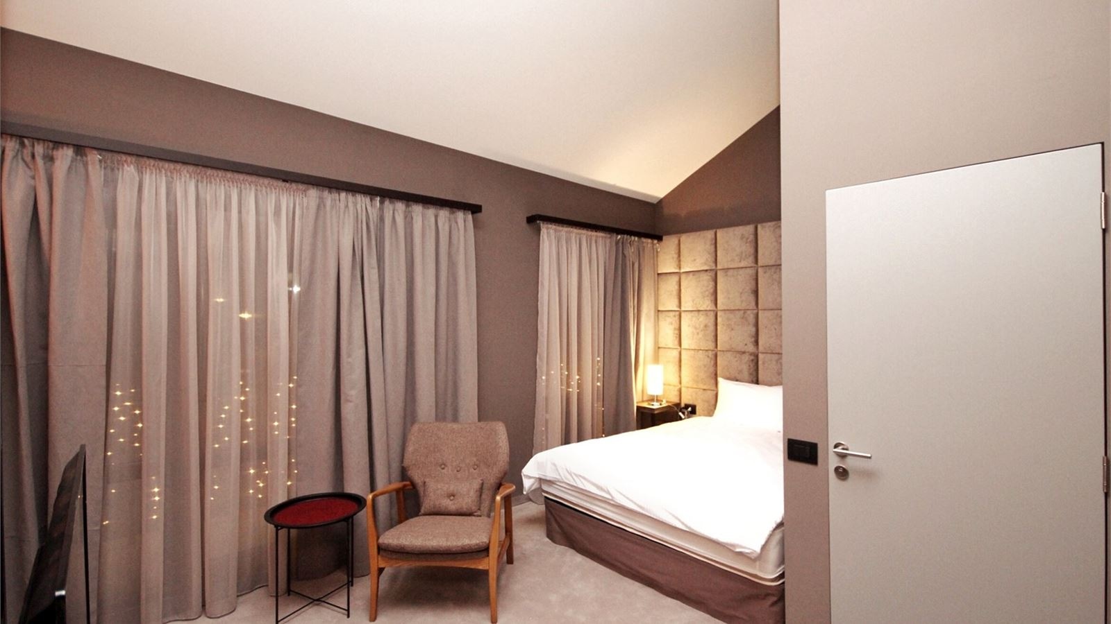 rooms-deluxe-duplex-4-pax-room