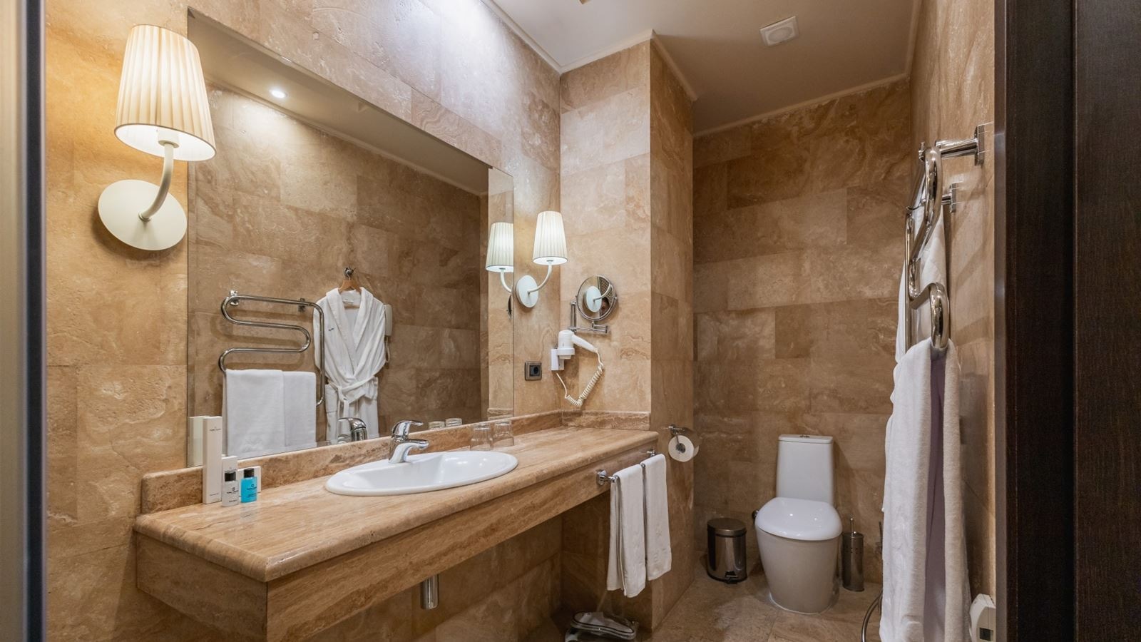 rooms-deluxe-room-double