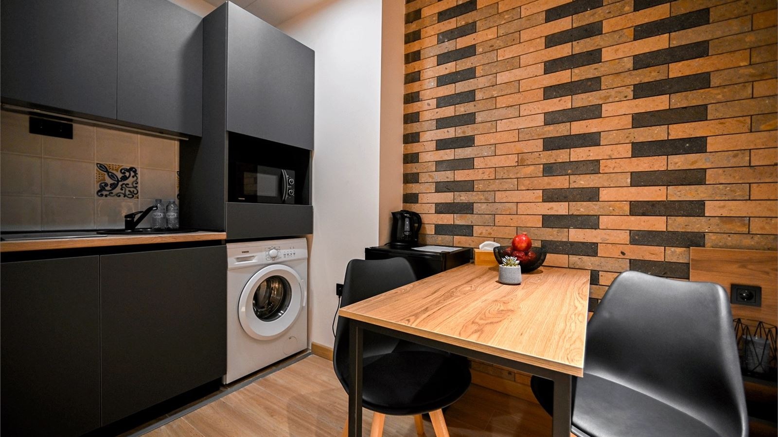 rooms-standard-dbltwin-with-balcony