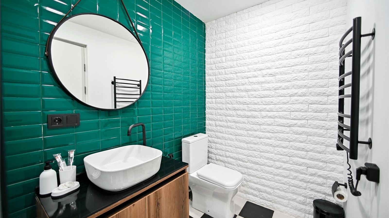 rooms-standard-dbltwin-with-balcony