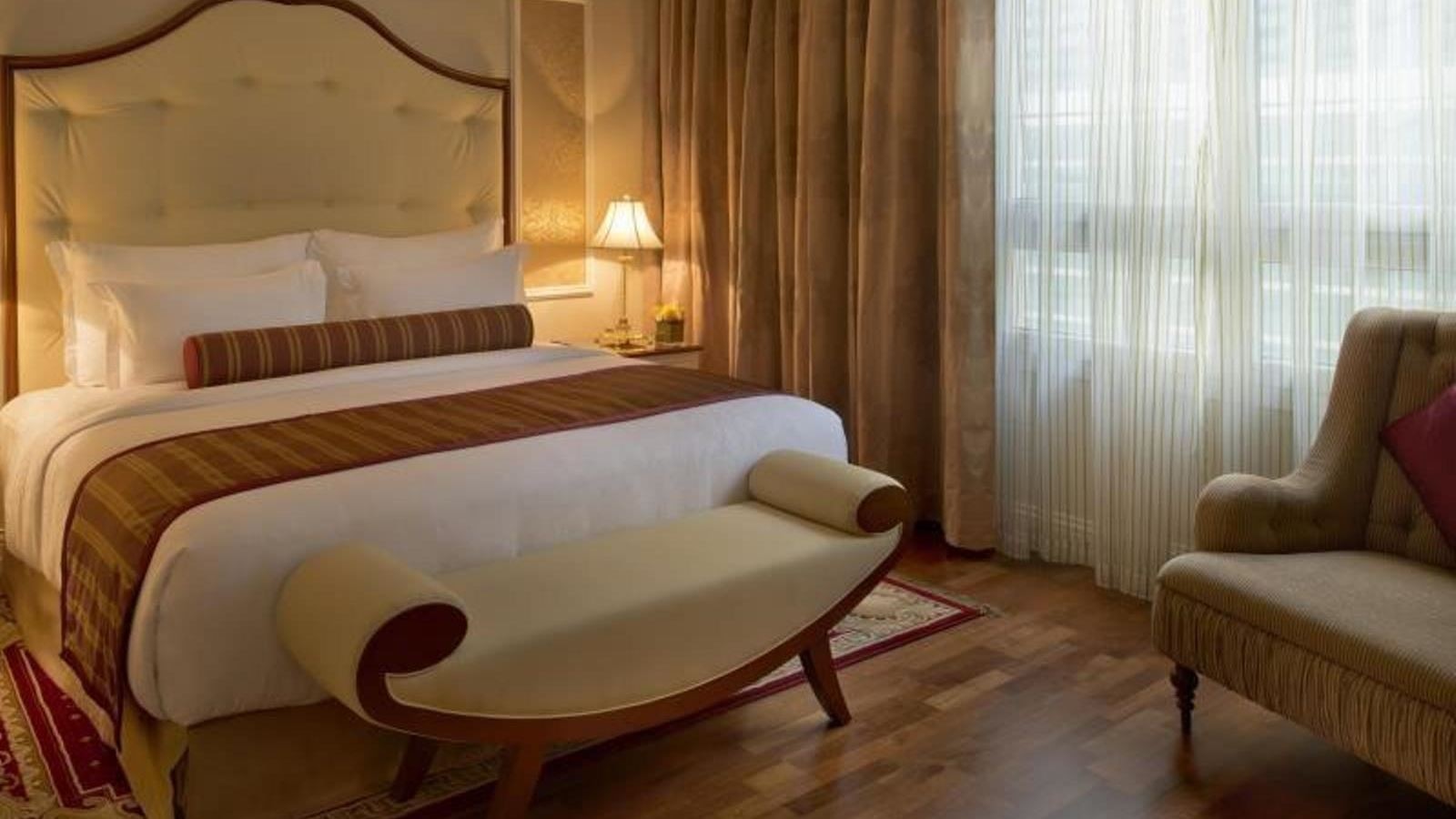 rooms-executive-room