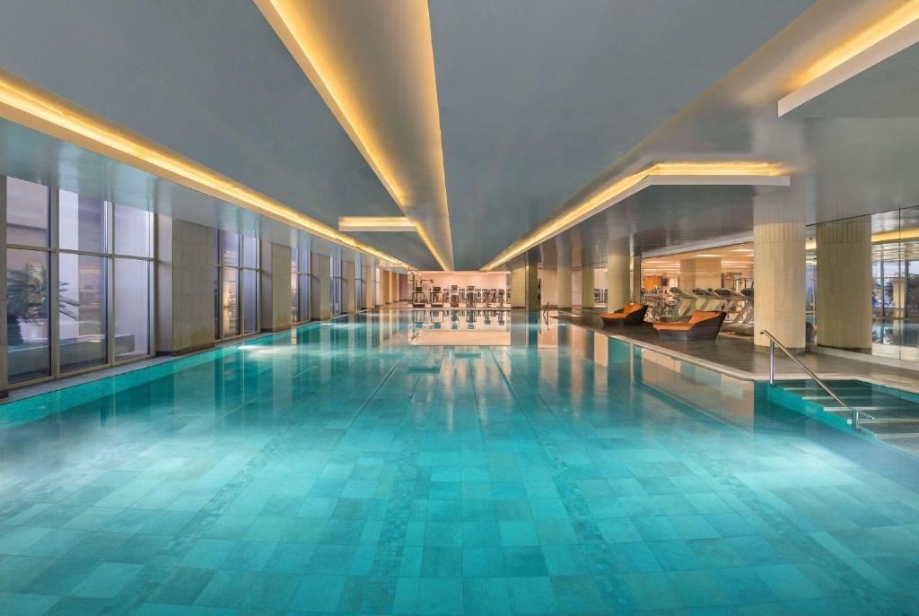 pools-indoor-pool